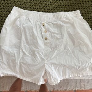 DONNI. Ivory Buttoned Cargo Shorts